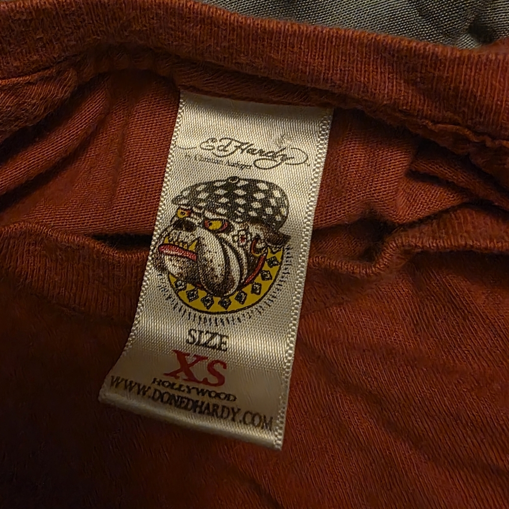 Ed Hardy Red T-Shirt with Floral Lion Graphic Design Y2K - Picture 6 of 9